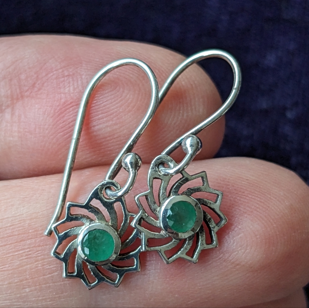 925 Sterling Silver Drop Earrings With Natural Green Emerald Stones